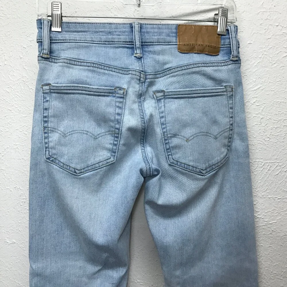 American Eagle Jeans Mens 26x28 Next Level Airflex Slim Mid Rise Light Wash‎